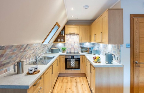 South Laggan House | Stunning private villa for 2 people with WIFI, TV, balcony and panoramic view