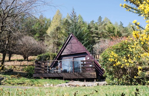 South Laggan House | Stunning private villa for 2 people with WIFI, TV, balcony and panoramic view