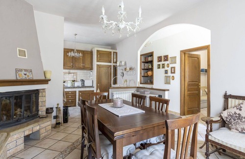 Ville San Sebastiano Villa | Stunning private villa for 6 people with WIFI, patio, pets allowed and panoramic view
