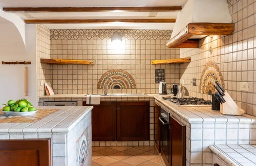 Lake Bracciano Villa | Stunning private villa for 8 guests with private pool, WIFI, A/C, TV and terrace