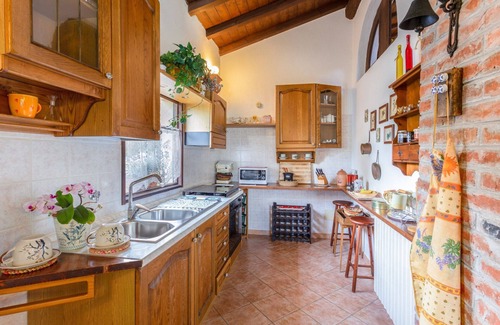 Vicchio House | Stunning private villa for 7 people with private pool, WIFI, TV, balcony and panoramic view