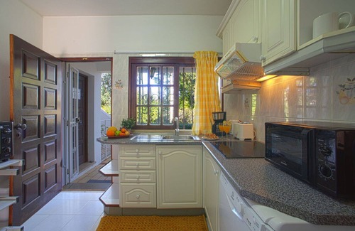 Alpouvar Villa | Stunning private villa for 4 guests with A/C, private pool, WIFI, TV and patio