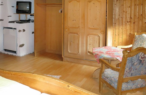 Strengen House | Stunning private villa for 10 people with TV and terrace