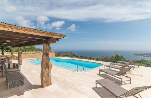 Porto Cervo Villa | Stunning private villa for 9 people with private pool, WIFI, A/C, TV and patio