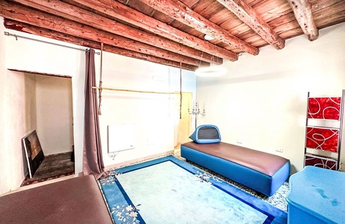 Chioggia House | Stunning private villa for 4 guests with A/C, WIFI, TV and balcony