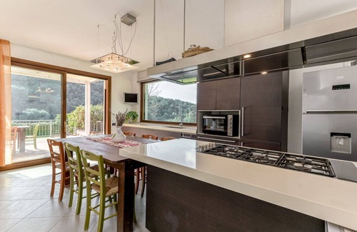 Scarlino Villa | Stunning private villa for 7 people with private pool, WIFI, patio, pets allowed and panoramic v.