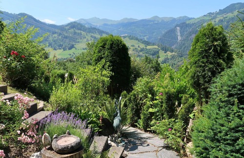 Luzein House | Stunning private villa for 6 people with WIFI, TV, patio and panoramic view