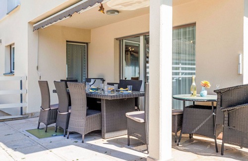 Genthod Villa | Stunning private villa for 8 people with private pool, WIFI, TV, terrace and pets allowed