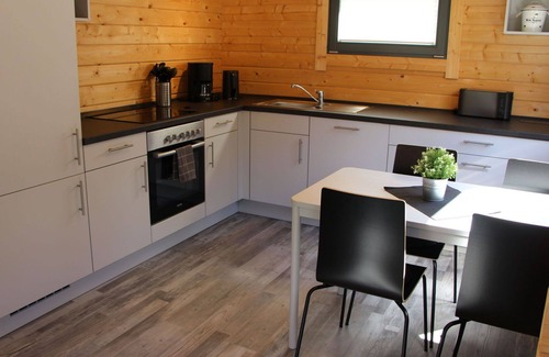Alpenrod House | Stunning private villa for 4 people with TV and terrace
