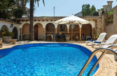 Llanca Villa | Stunning private villa for 10 guests with A/C, WIFI, private pool, patio and parking