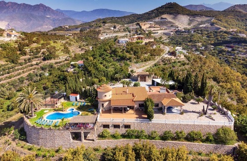 Motril Villa | Stunning private villa with hot tub, WIFI, private pool, A/C, TV, terrace, pets allowed and park.