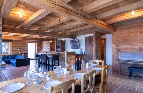 Ollon House | Stunning private villa for 8 people with WIFI, TV and balcony