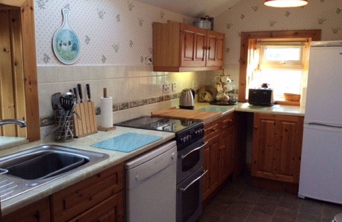 Murthly House | Stunning private villa for 6 people with TV