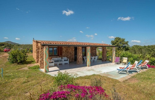 Costa Corallina House | Stunning private villa for 6 people with WIFI and TV