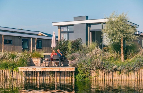 Linden House | Stunning private villa for 6 people with WIFI, TV and terrace
