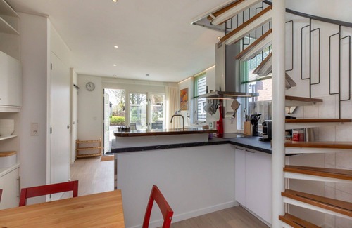 Koudekerke House | Stunning private villa for 5 guests with A/C, hot tub, WIFI, TV and patio