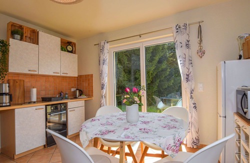 Goldlauter House | Stunning private villa for 4 guests with WIFI, TV, terrace and pets allowed