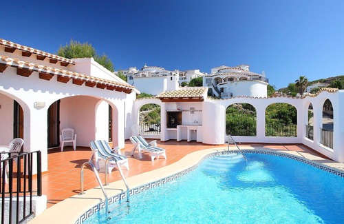 Pego House | Stunning private villa for 8 guests with private pool, WIFI, A/C, TV, terrace and panoramic view