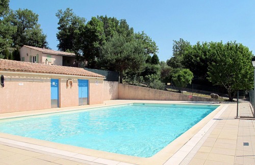 Quinson House | Stunning private villa for 4 people with pool, TV and terrace