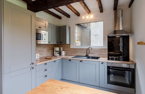 Touques Villa | Stunning private villa for 9 people with WIFI, TV, terrace and pets allowed