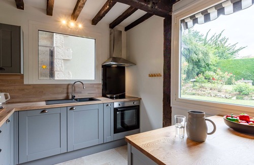 Touques Villa | Stunning private villa for 9 people with WIFI, TV, terrace and pets allowed