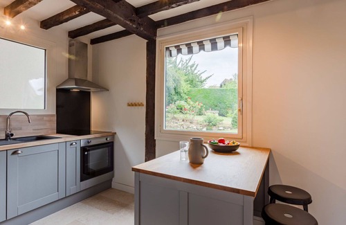 Touques Villa | Stunning private villa for 9 people with WIFI, TV, terrace and pets allowed