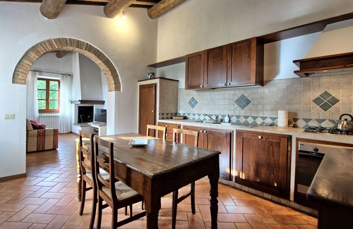 Cetona Villa | Stunning private villa for 20 people with WIFI, private pool, A/C, TV, veranda and panoramic view