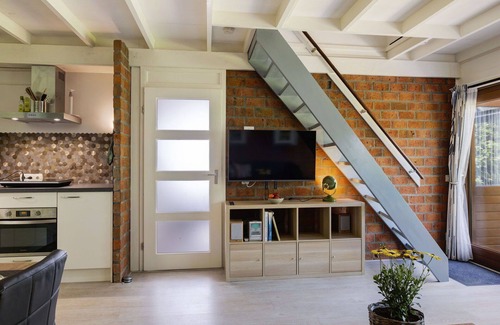 Anjum House | Stunning private villa for 6 people with WIFI, TV, terrace and pets allowed