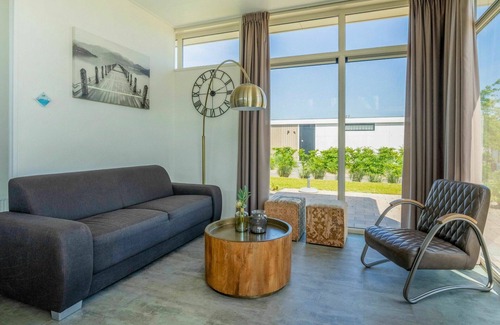 Biddinghuizen House | Stunning private villa for 6 guests with WIFI, pool, TV and terrace