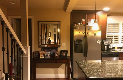 North Queen Anne House | Stunning Queen Anne Home for Families or Individuals