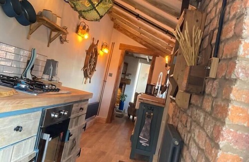 New Brighton Cottage | Stunning quirky 2-Bed Cottage in New Brighton