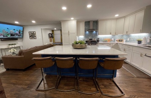 White Rock Hills House | Stunning Remodeled Home, Minutes from Downtown (pet-friendly)