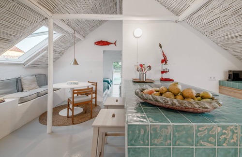 Azoia Villa | Stunning Retreat w/pool in Azoia - Casa da Serra 1