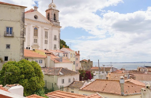 Alfama House | Stunning river view, Portuguese Soul Large Terrace in Alfama, sleeps 12