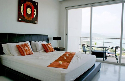 Plai Laem Apartment | Stunning Samui sunsets from this luxurious duplex