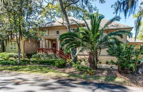 Beach Lagoon House | Stunning sanctuary with private pool & great location close to the beach