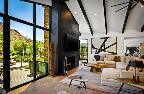 Camelback East Villa | STUNNING SCOTTSDALE MANSION ON CAMELBACK MOUNTAIN+LAZY RIVER+PUTT PUTT +SPORTCOURT+FIREPIT