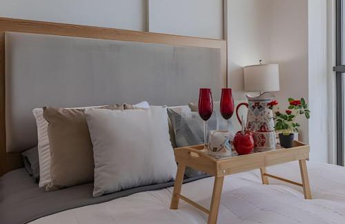 El Cabrero Apartment | Stunning Sea View and Historic Center 20th FL/2BR