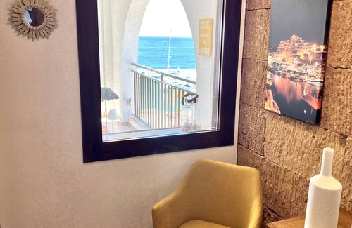 Moraira Town Centre Apartment | Stunning Sea & Marina Views from this Designer Town Centre Apartment in Moraira.