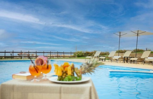 La Muddizza Apartment | Stunning sea views, private terrace to enjoy breathtaking sunsets, wifi