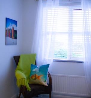 Eastbourne House | Stunning Seafront House with garden and private parking