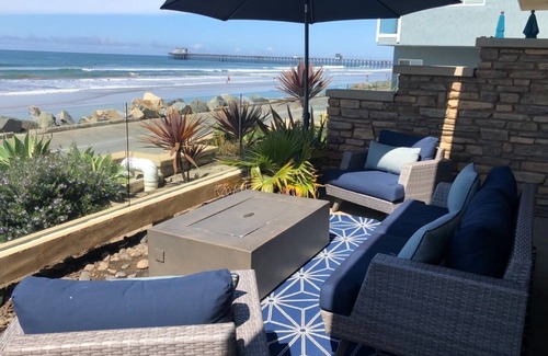 Townsite House | Stunning Seahorse Beach Villa🐬Beachfront Modern Luxury🌊AC☀️gourmet kitchen🙌🏻5 beds