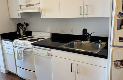 Downtown San Francisco Apartment | Stunning SF View – Luxe Condo in Secure Full-Amenity Building 1bedroom + Sofabed