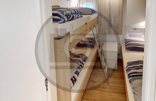 Municipality of Aalsmeer Boat Rental | Stunning ship in Aalsmeer with kitchen