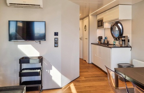 Lundby Boat Rental | Stunning ship in Göteborg with sauna