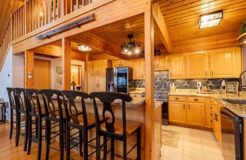 Snowshoe House | Stunning Snowshoe Home | Hot Tub | Pool Table