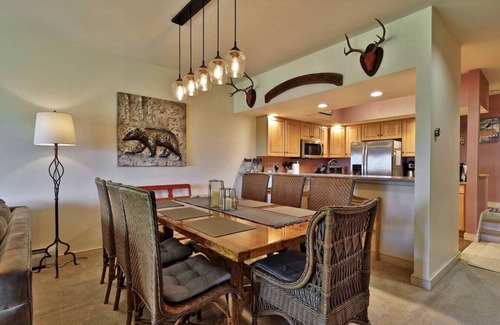 Ludlow House | Stunning Solitude Condo with Direct Ski Access and shared Amenities