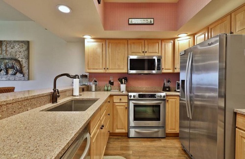 Ludlow House | Stunning Solitude Condo with Direct Ski Access and shared Amenities