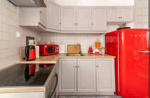 Petralona Apartment | Stunning studio near center of athens