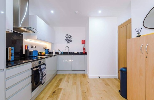 Birmingham City Centre Apartment | Stunning & Stylish apartment, City Centre, Sleep 6